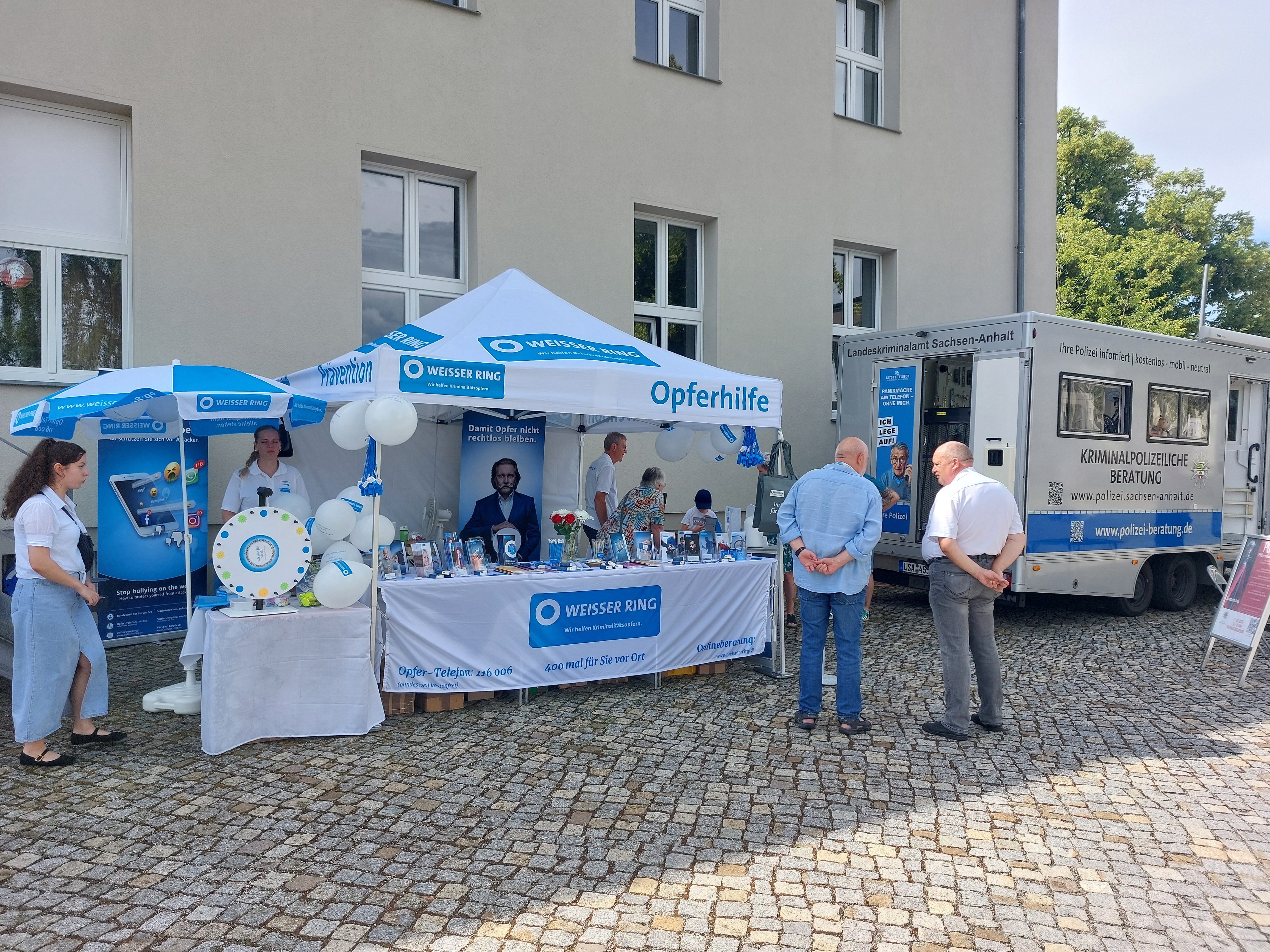 unser WEISSE RING Stand in Aschersleben